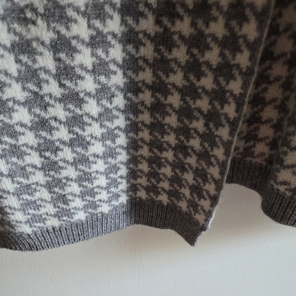 SIONI Fur collar sweater coat NWT - Picture 8 of 16